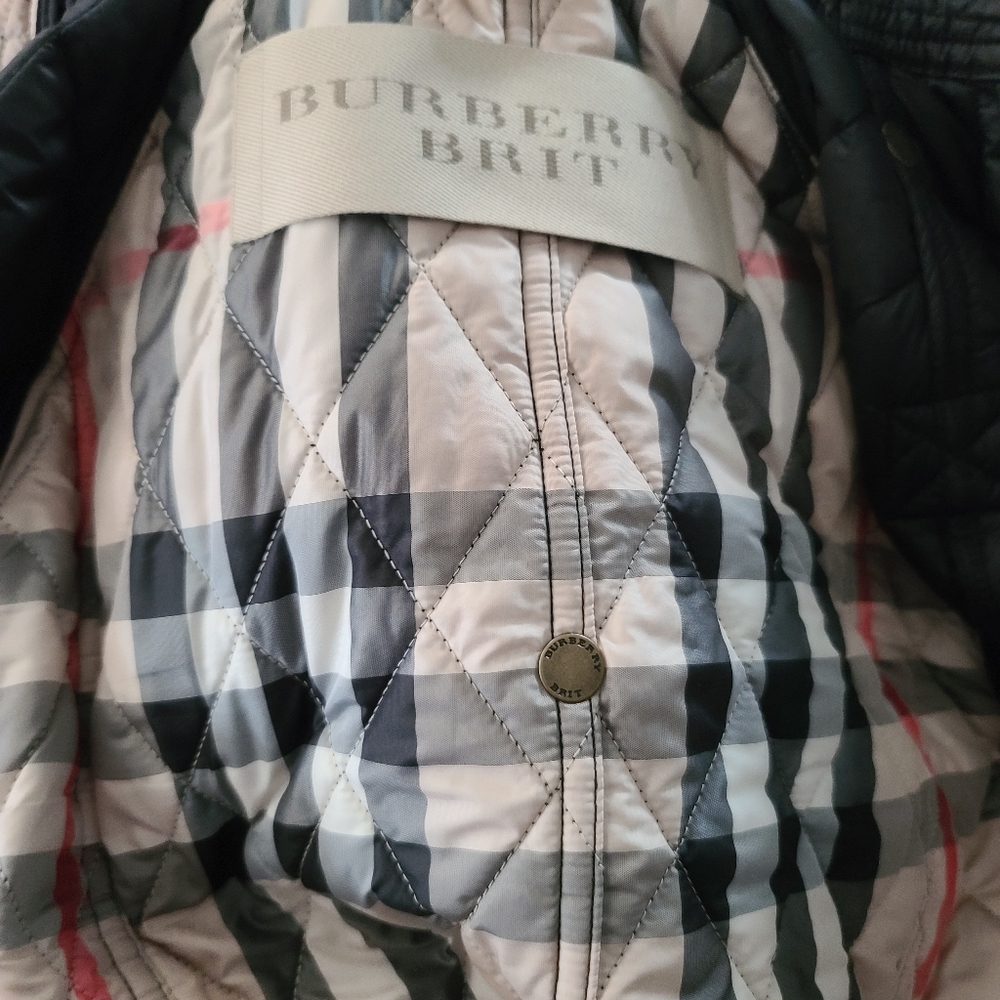 Burberry Finsbridge Belted Quilted Jacket